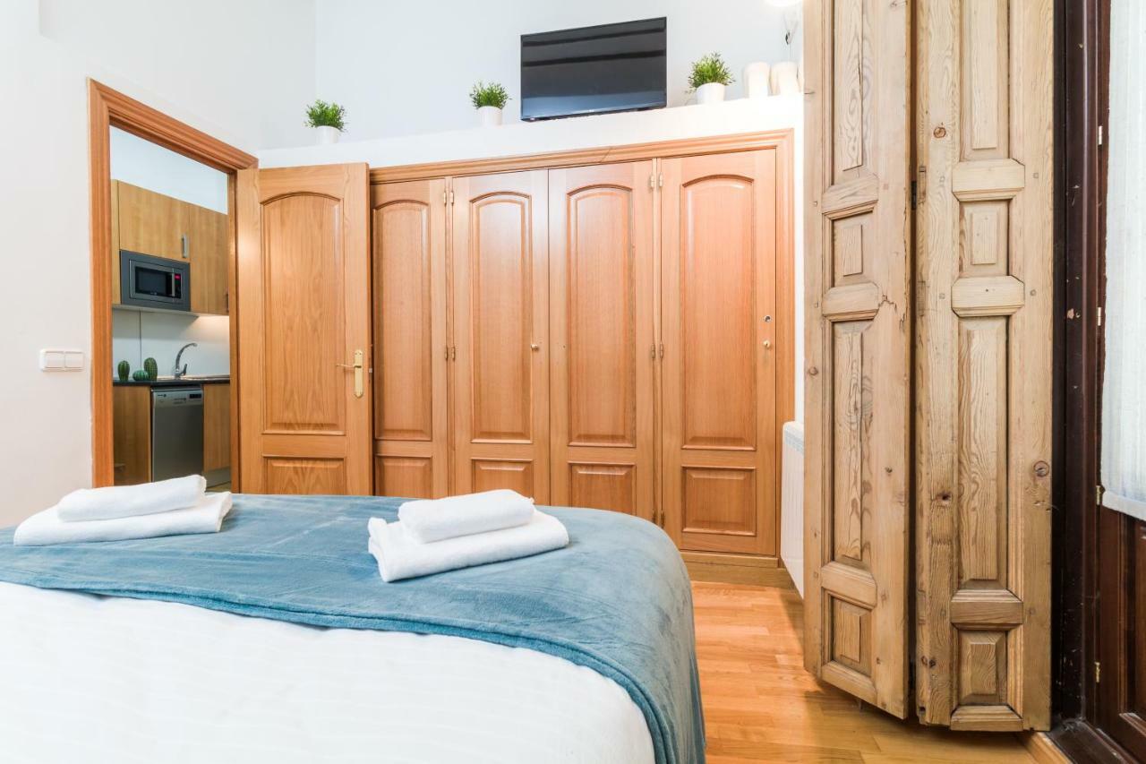 Pyr Select Plaza Mayor II Y III Apartment Madrid Luaran gambar